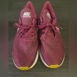 Nike Zoom Pegasus 35 Running Shoes